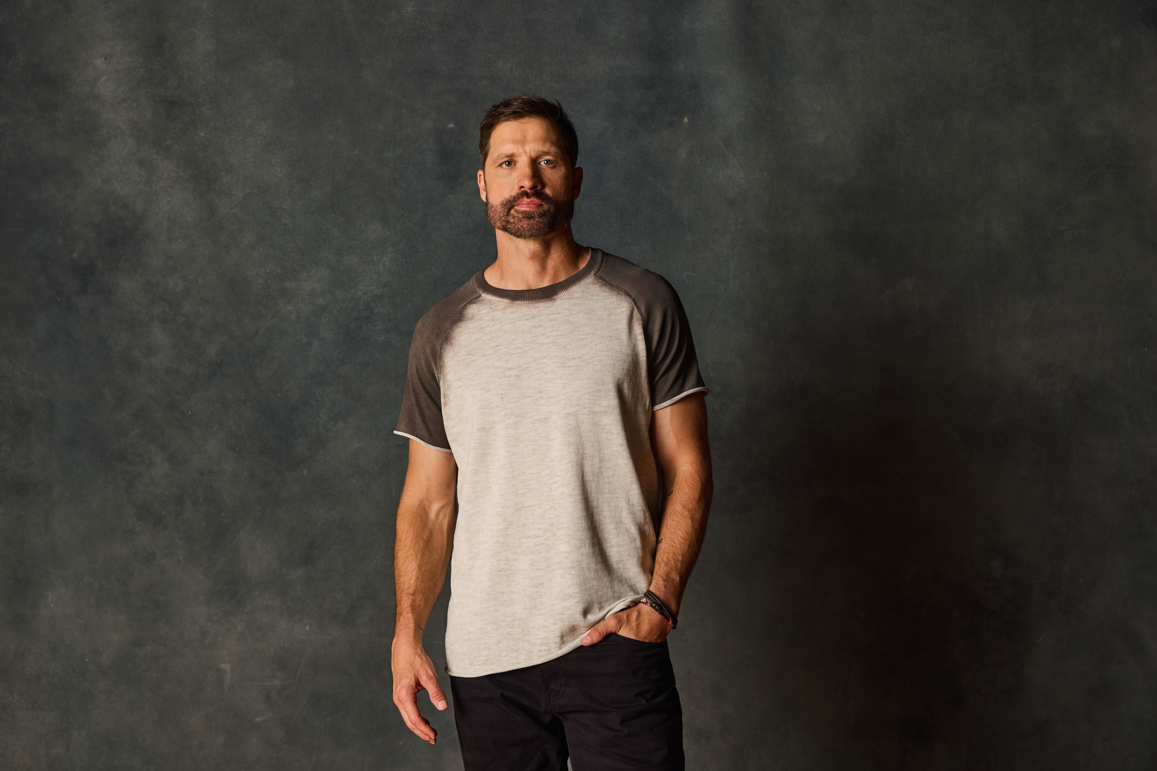 Walker Hayes — tour alerts on Yoink